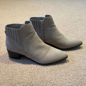 unisa howwi bootie